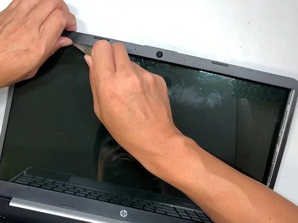 laptop screen replacement